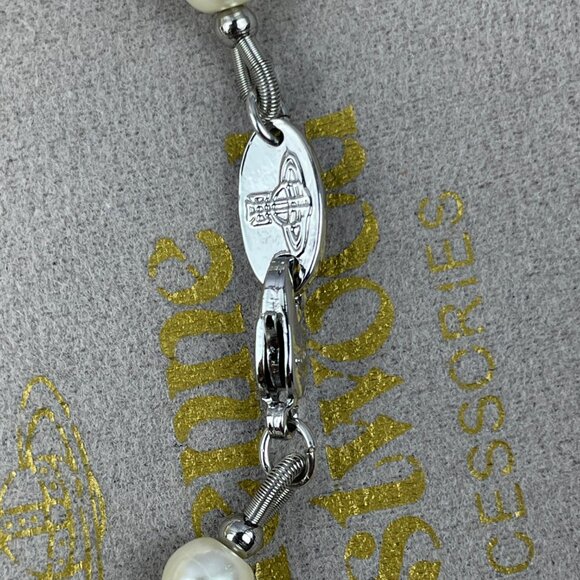 Vivienne Westwood Pearl and Silver Necklace - Picture 9 of 10